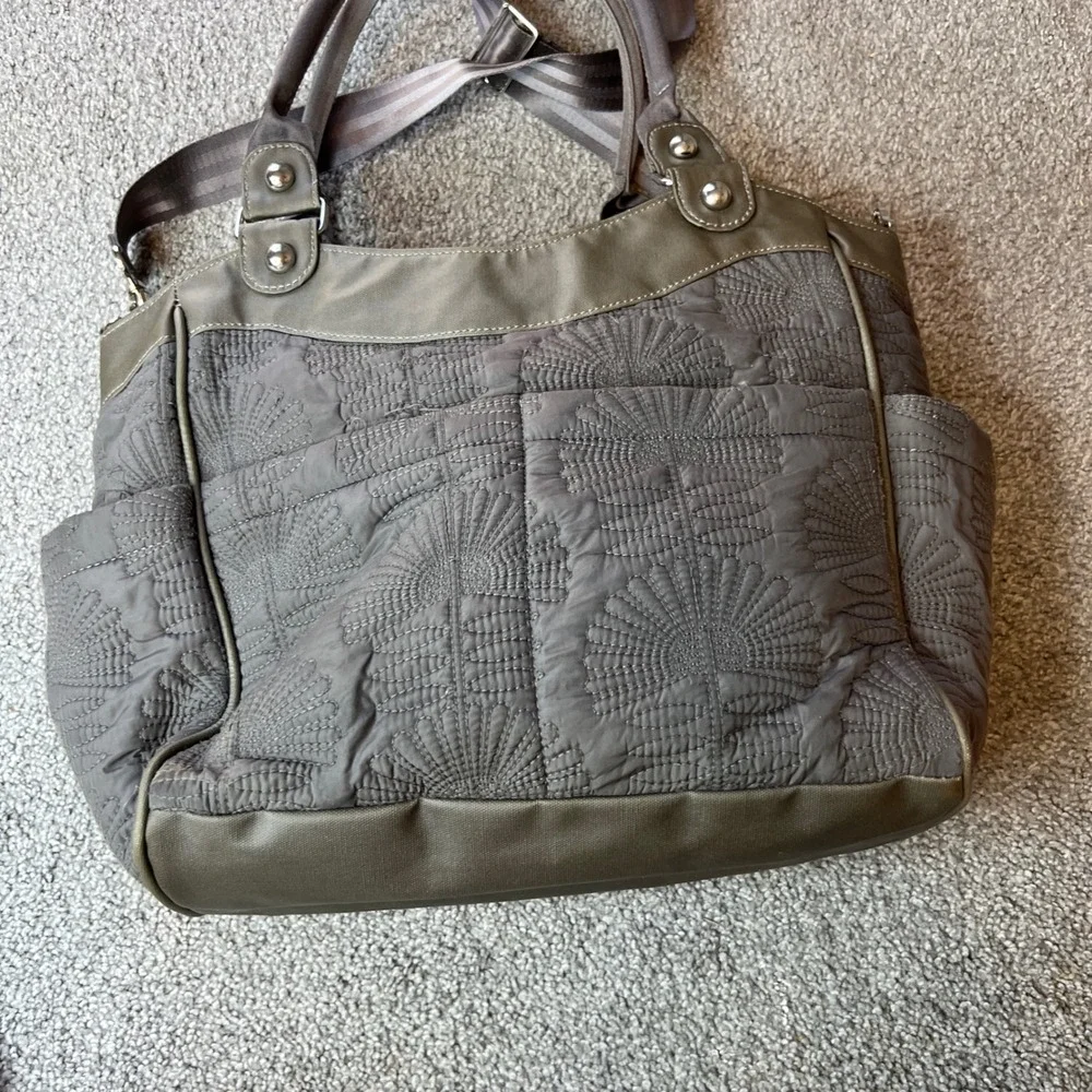 Petunia Pickle Bottom Diaper Bag Grey Quilted Shell Pattern city carryall casual